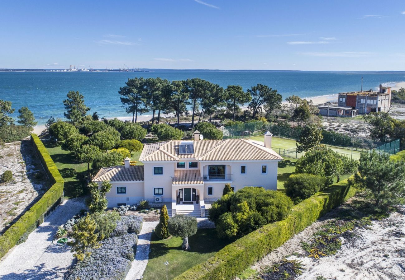 Villa de lujo con vistas al mar. 