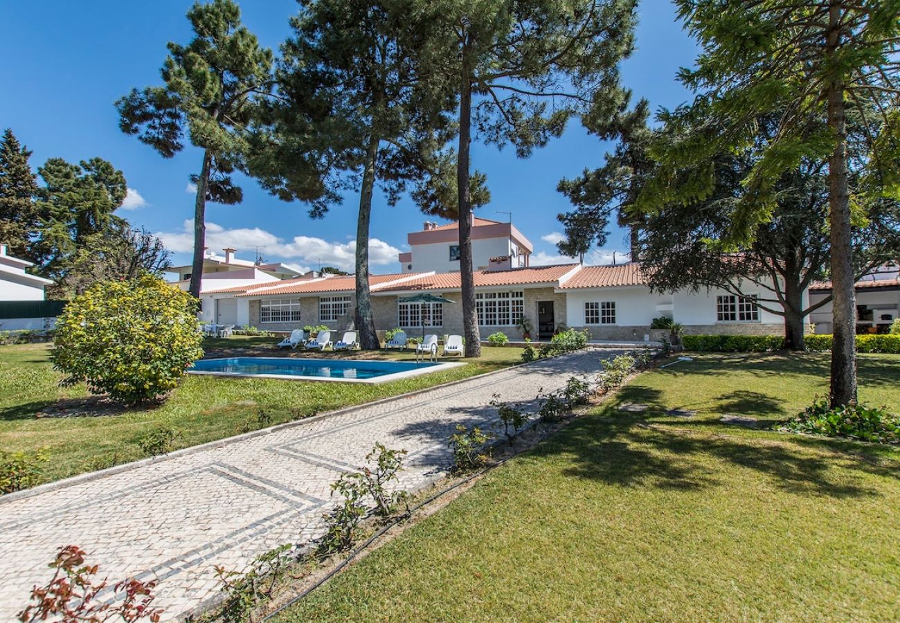 Villa en Aroeira - Villa Maia