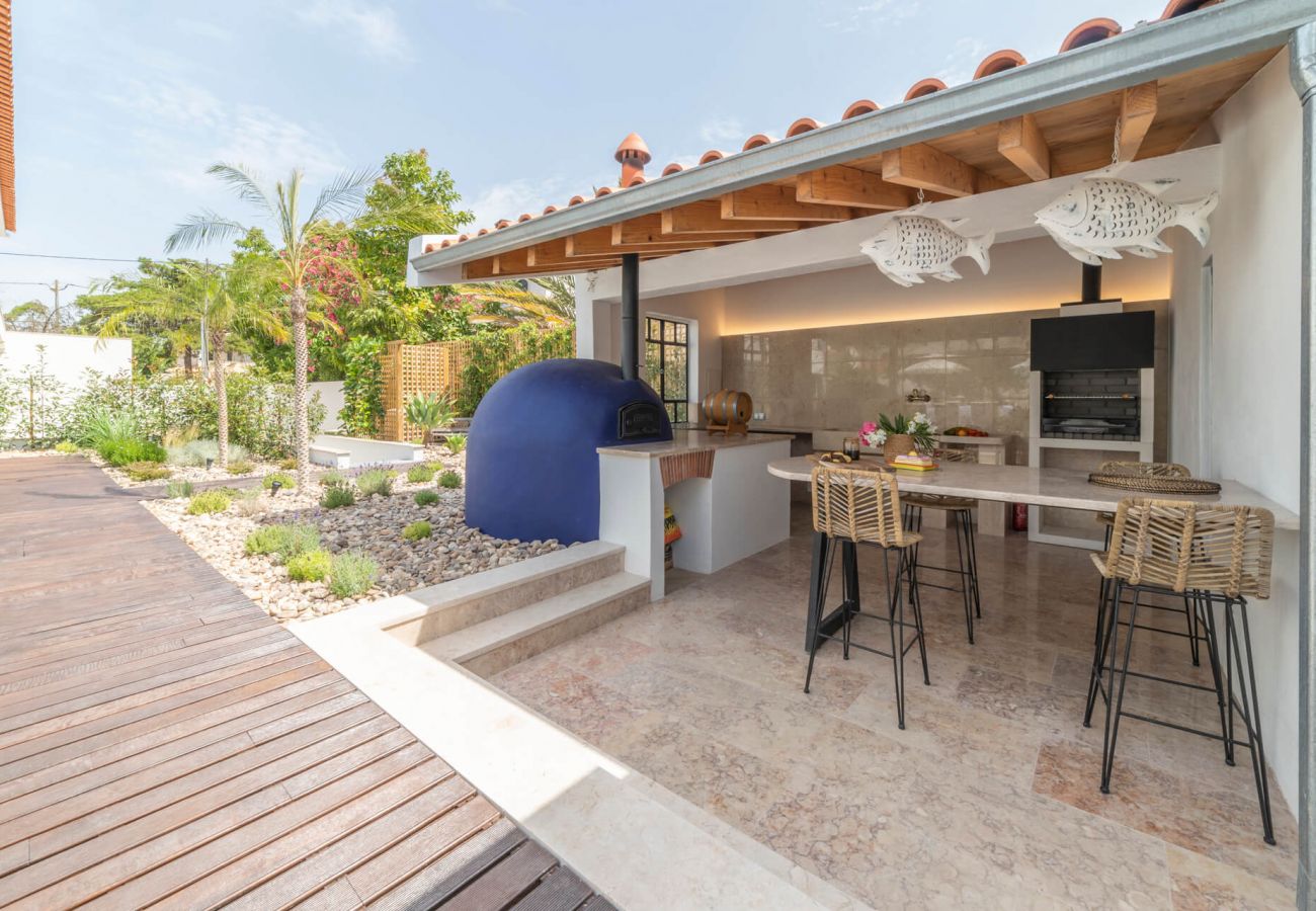 Espacio de comedor para toda la familia