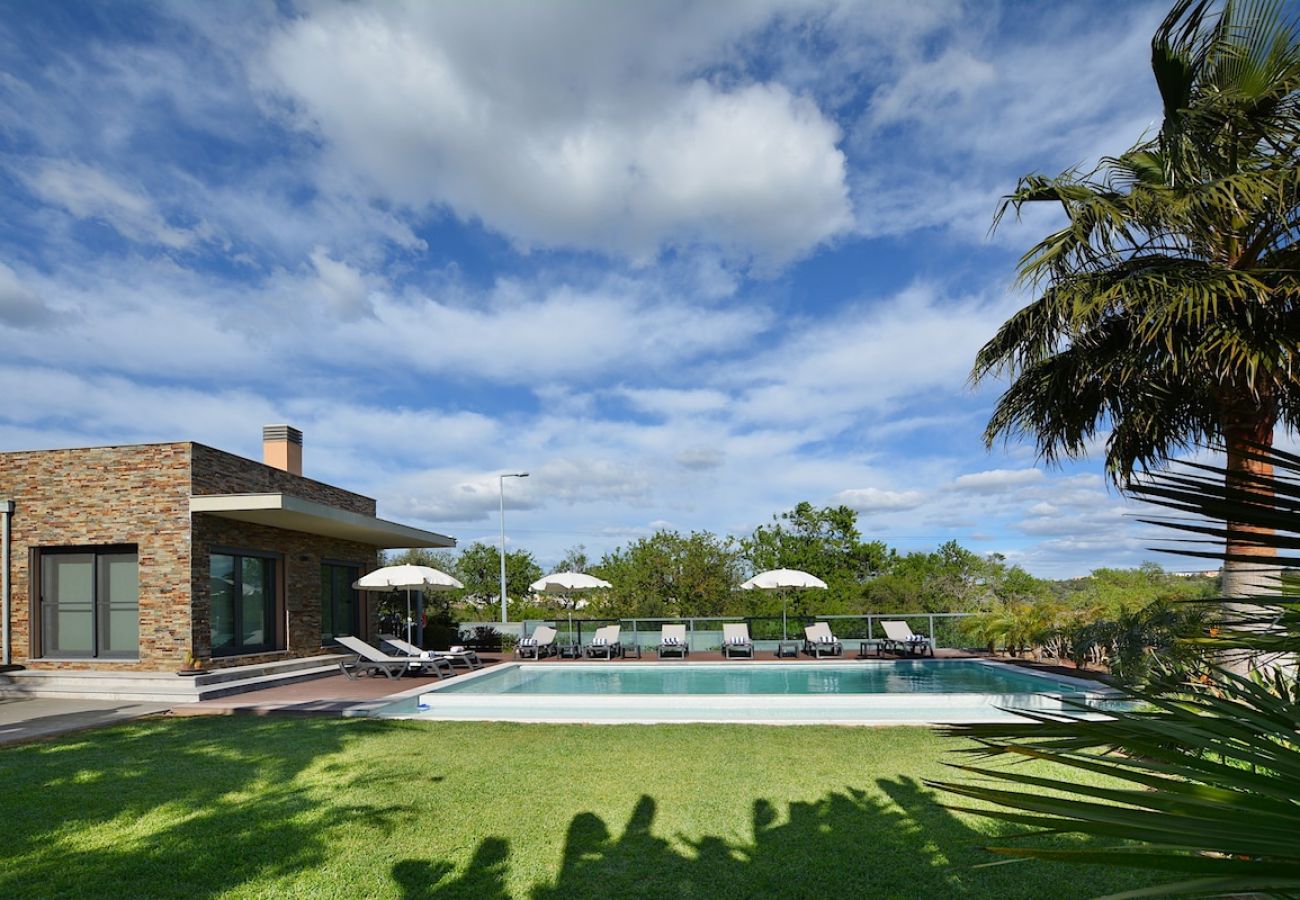 Villa em Alcantarilha - Villa Julimar