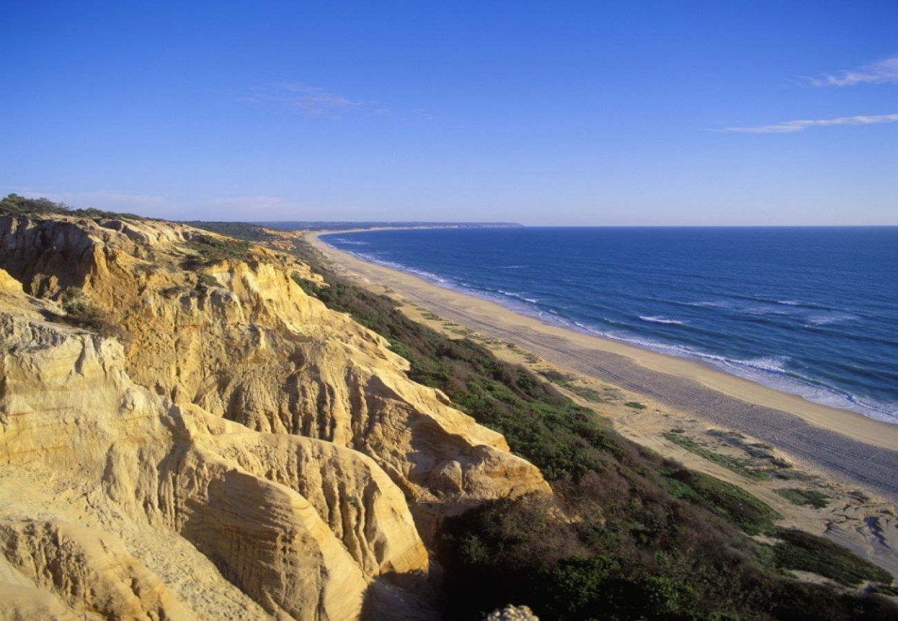 Moradia a uma curta distância da praia.