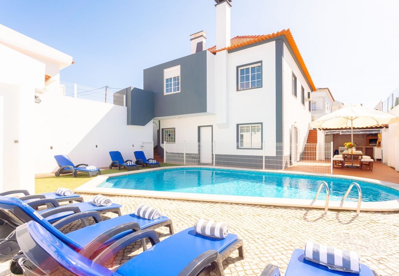 Villa in Charneca de Caparica - Villa Sol e Mar