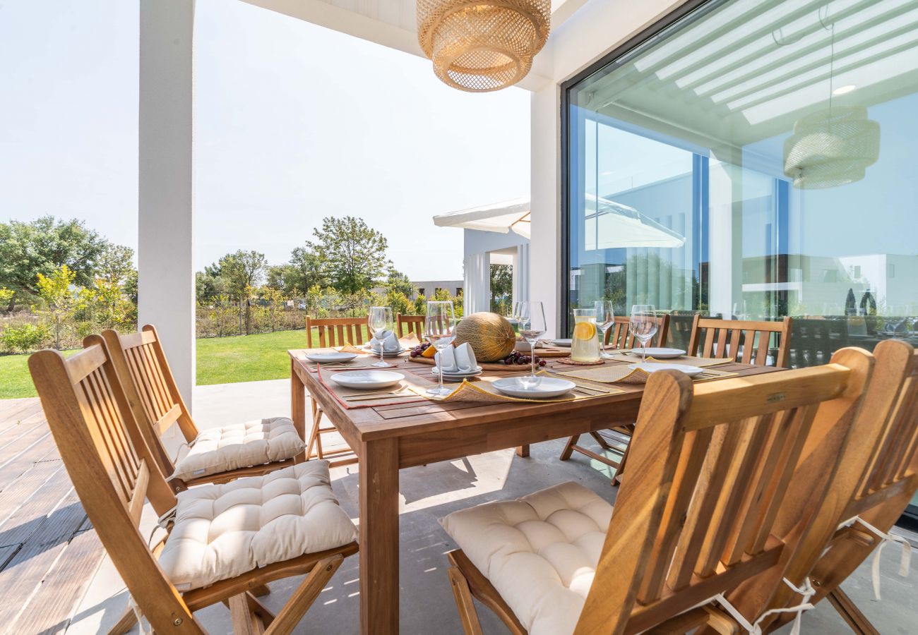 Outdoor dining space for family holidays.