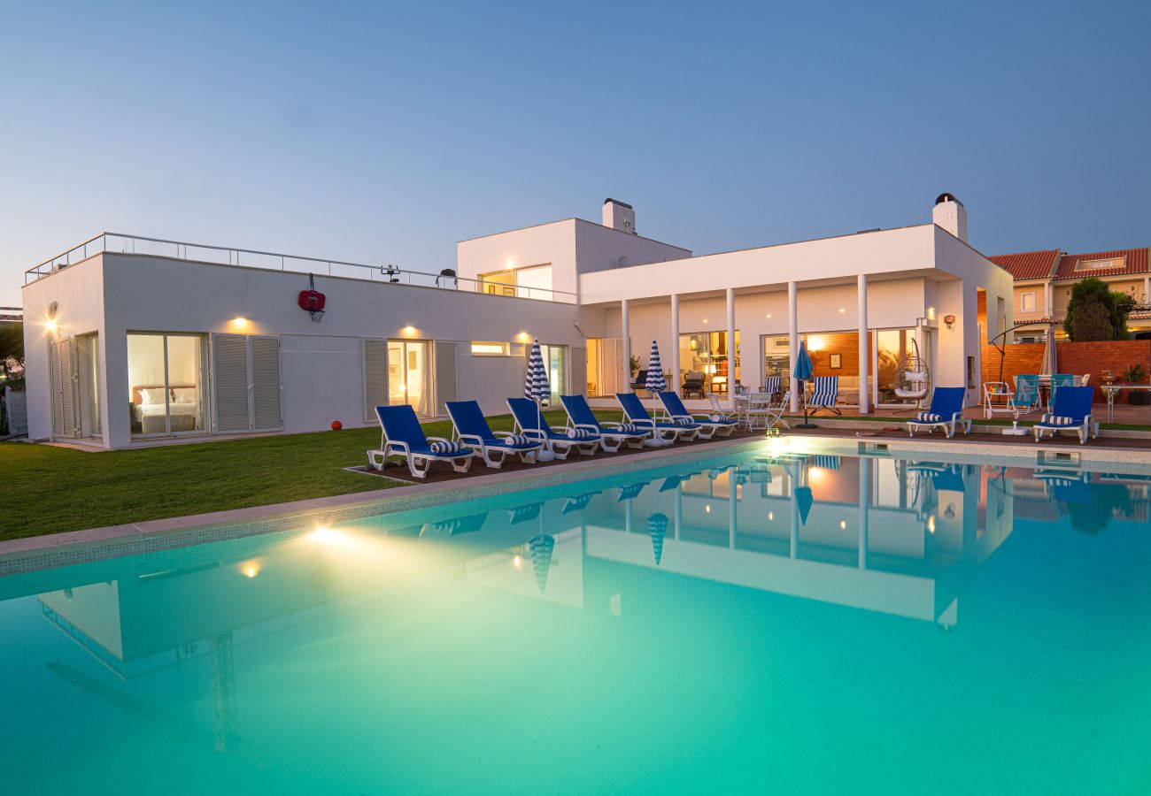 Villa in Ericeira - Villa Atlantic Blue