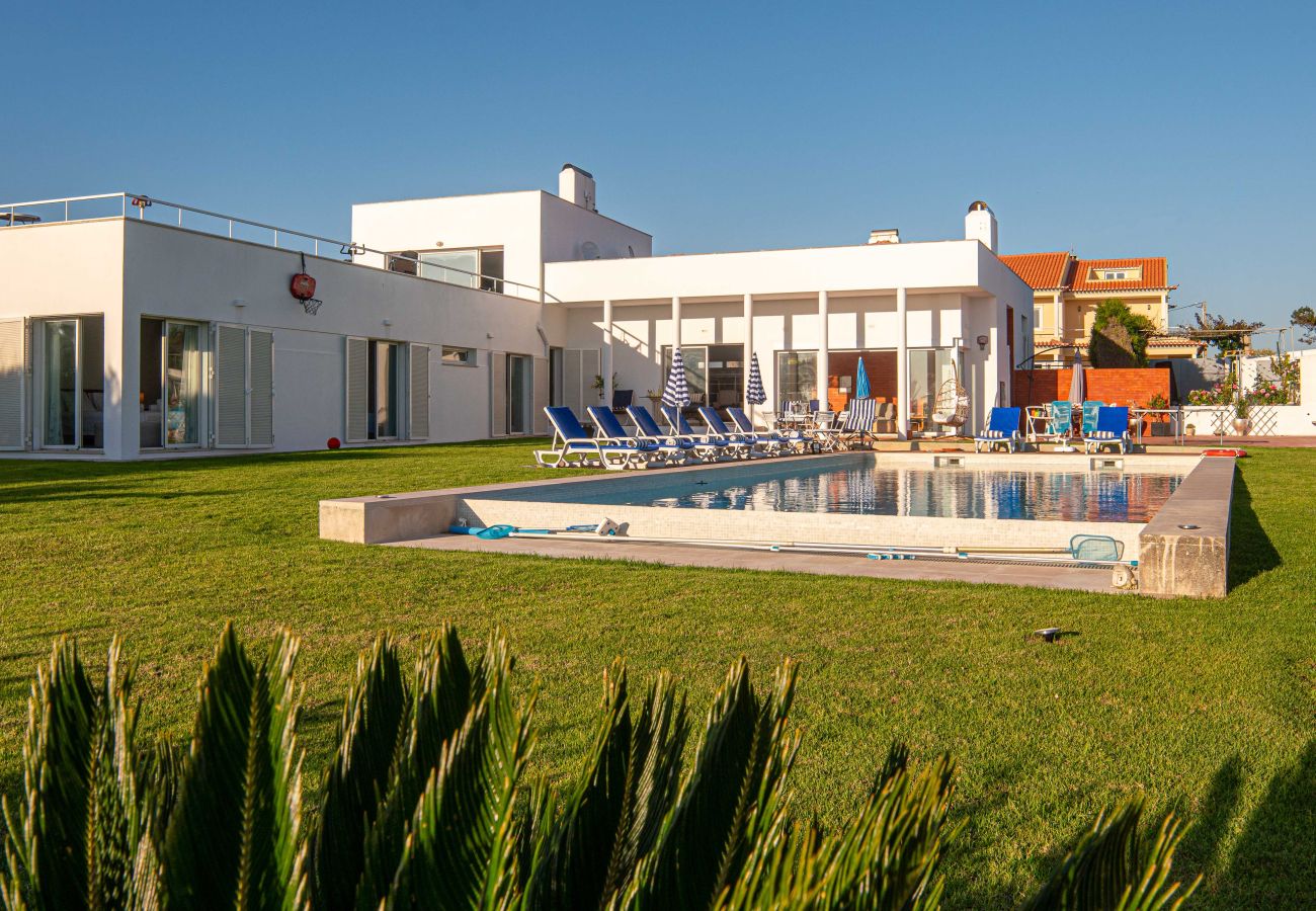 Villa in Ericeira - Villa Atlantic Blue